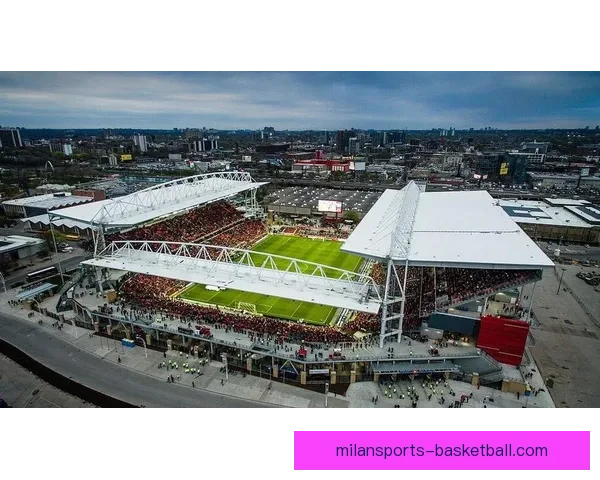 加拿大世界杯2026主办城市球场布局及比赛盛况全景解析