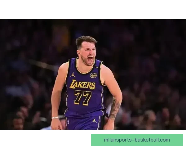 湖人连败东契奇里夫斯遭打击 霍华德喊话愿复出助球队